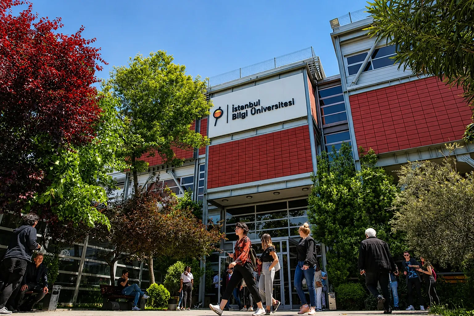 Penutupan Istanbul Bilgi University Gegarkan Dunia Pendidikan Türkiye