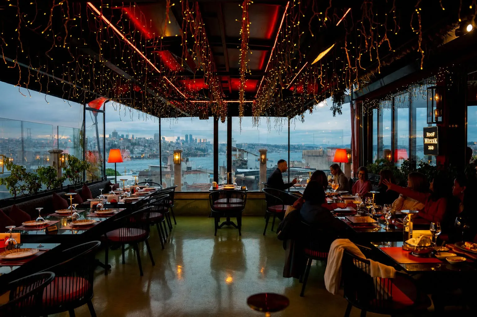 Rooftop Restaurant di Istanbul Yang Wajib Anda Cuba
